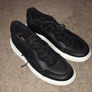 ECCO Soft X Black Leather Sneaker